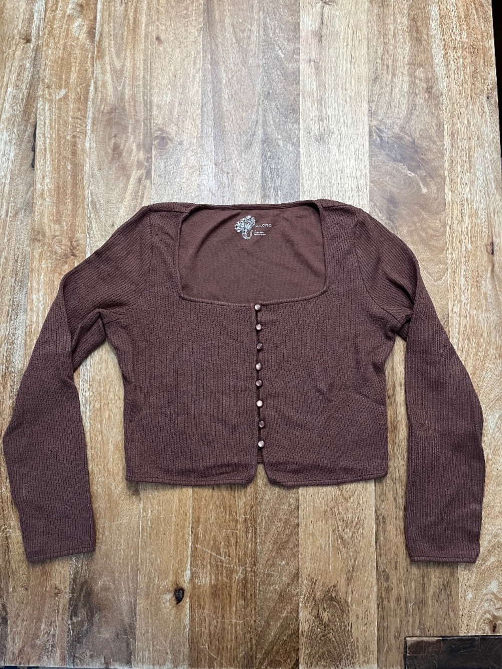 Anthropologie’s Long Sleeve Crop Top